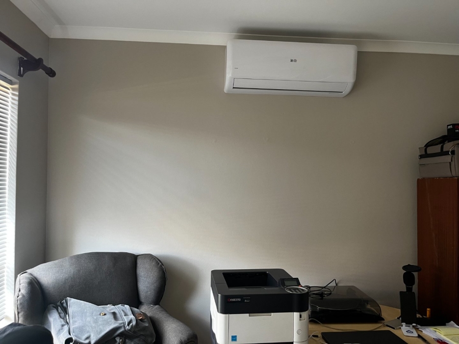 3 Bedroom Property for Sale in Melodie North West